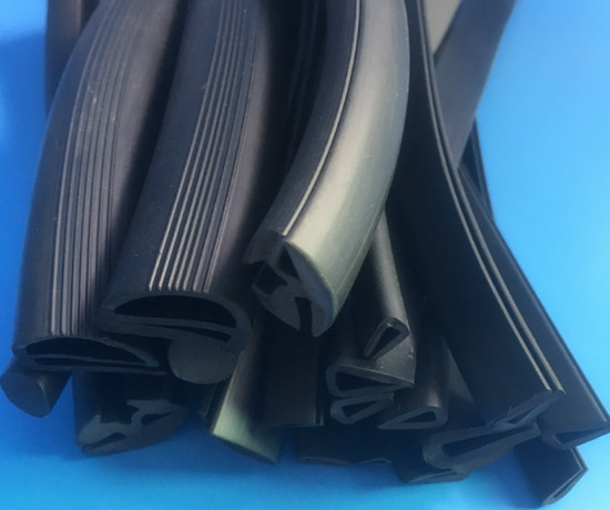 Extruded rubber strips profile